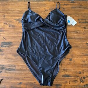 NWT Time and Tru Women Black Twist Front One Piece Swimsuit Size XL 16-18